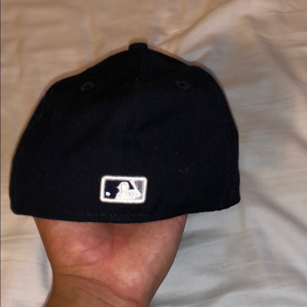 Yankees hat - Picture 2 of 4